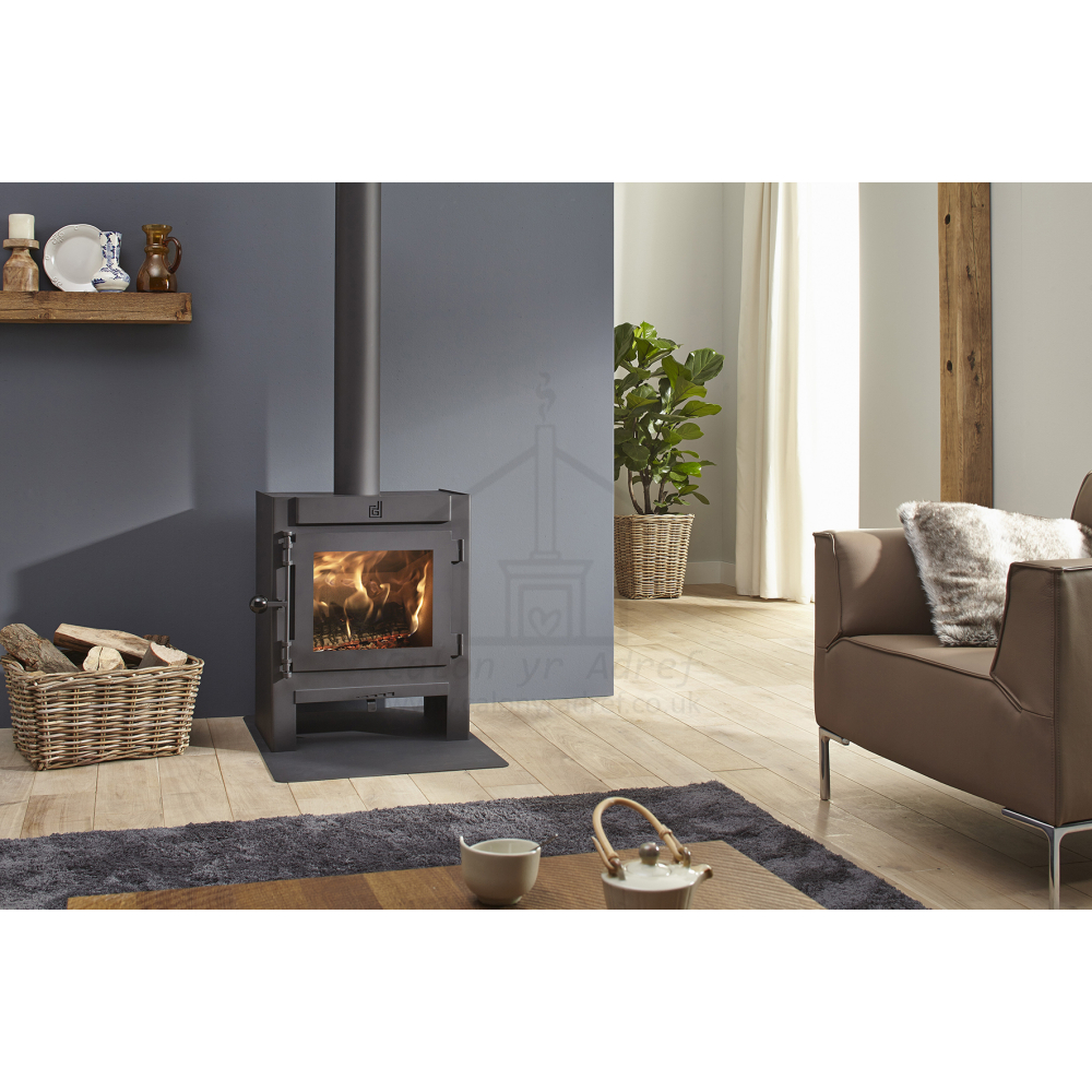 Dik Geurts Jannik Medium Low Freestanding Wood Stove